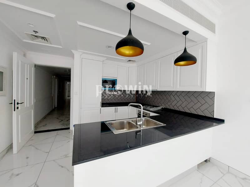 READY TO MOVE IN  | SPACIOUS LAYOUT| NO COMMISSION ! | EQUIPPED KITCHEN | OPEN VIEW WITH BALCONY