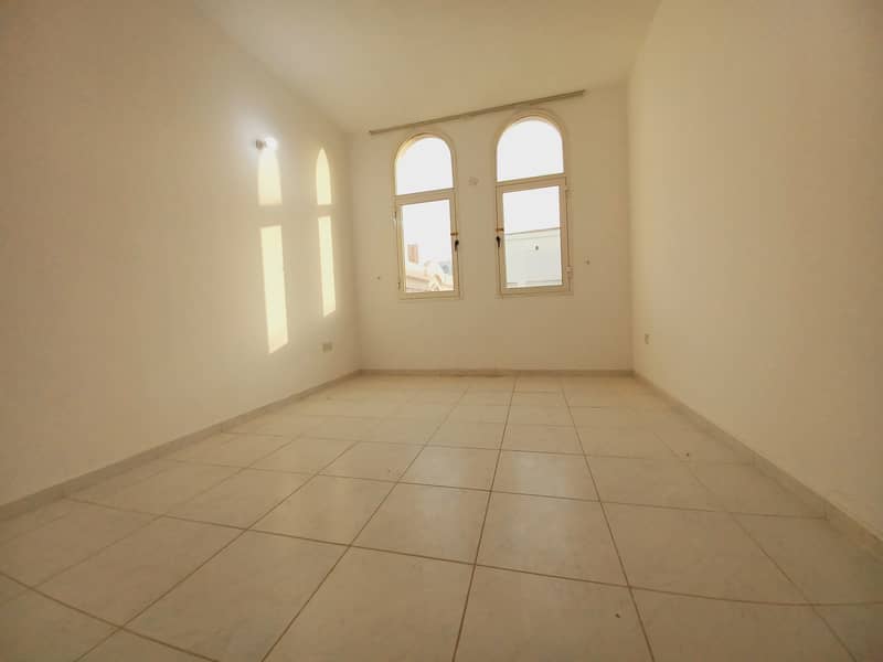Special Offer 1 Bedroom With Big Hall Good Size Kitchen Apartment at Delma Street For 35k