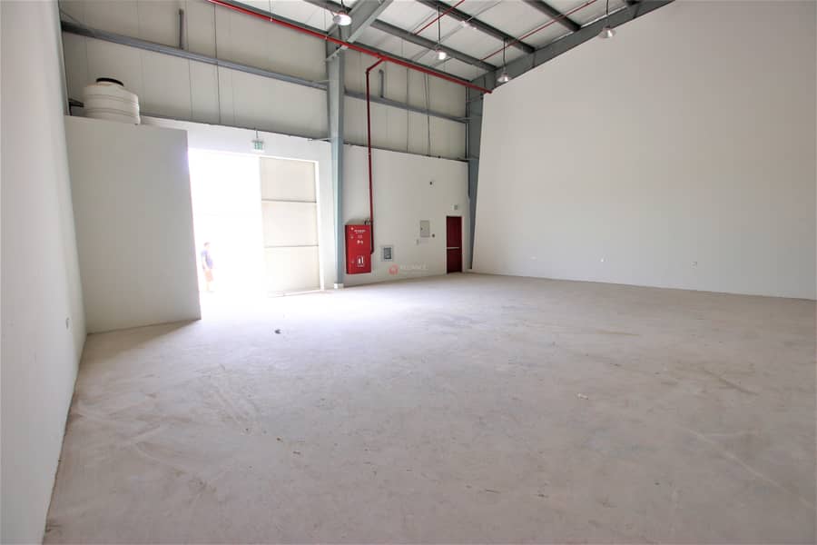 BRAND NEW COMMERCIAL WAREHOUSE| EASY ACCESS| SECURED