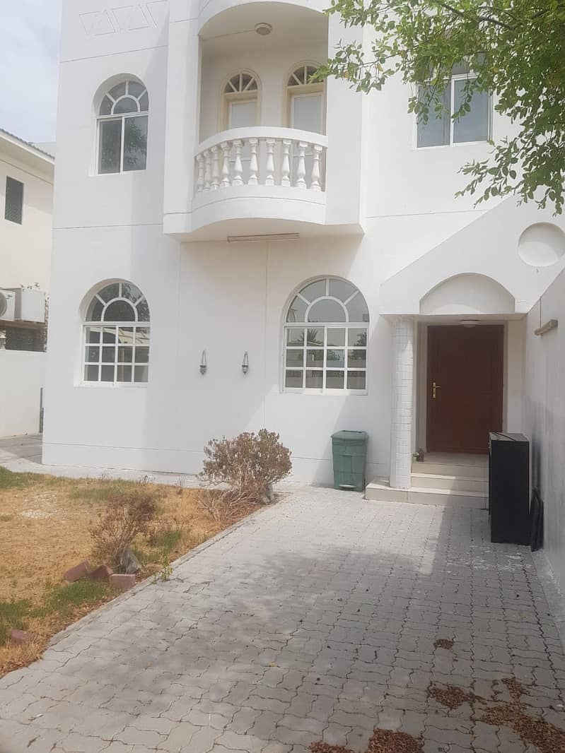 Villa for rent in Sharjah Al-Qouz  Area