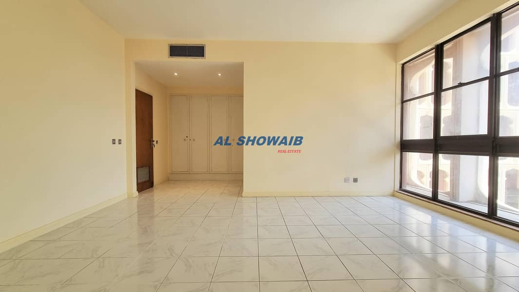 شقة في الرقة،ديرة 3 غرف 85000 درهم - 6000594