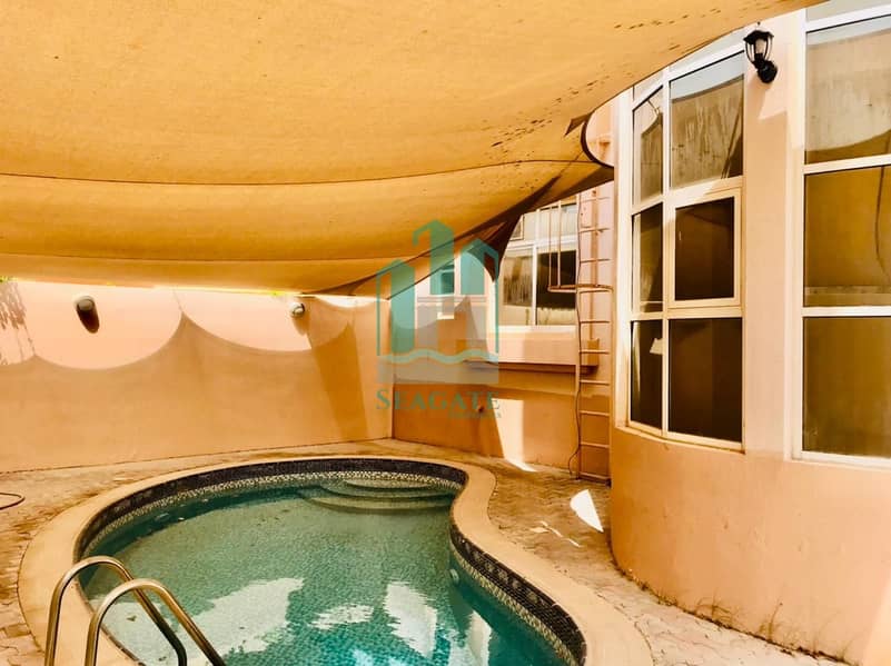 spacious and bright 3 br plus maid villa with private pool in jumeirah 3, near the beach
