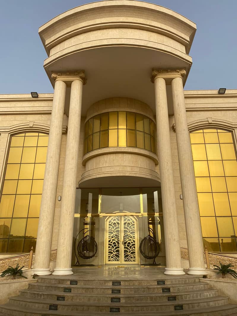 Luxury Villa For Sale in Al Rahmaniya - Sharjah