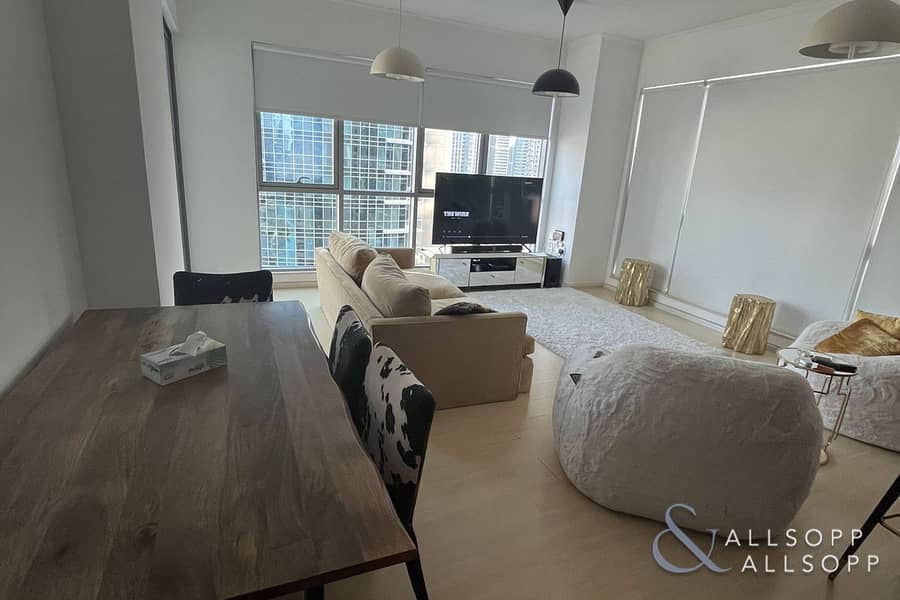 Modern 1 Bed Apartment | Great Location