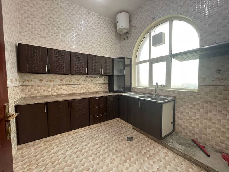 Квартира в Аль Шамха, 2 cпальни, 48000 AED - 6203765