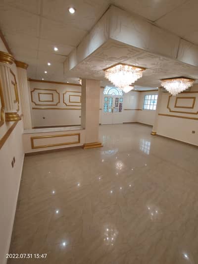 5 Bedroom Villa for Rent in Al Qusais, Dubai - FULLY RENOVATED VILLA IN QUSAIS 3 - NEAR METRO STATION FREE DEWA & WIFI