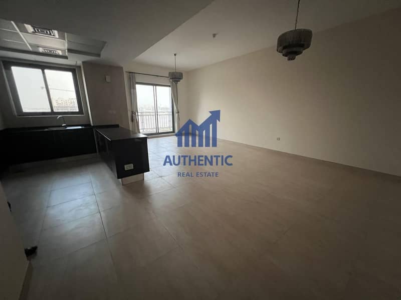 Investor Deal| Balcony | Spacious 1 Bedroom | Next to Metro Station