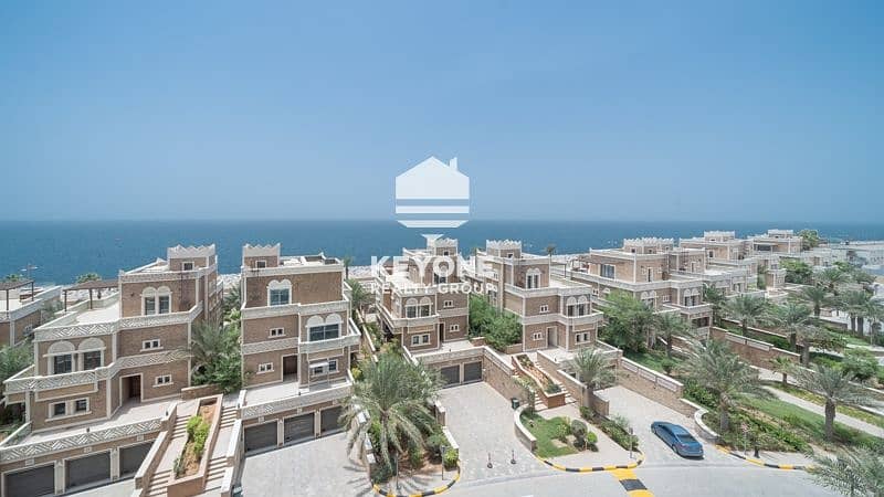 Mesmerizing  Hotel Apartment | Palm Jumeirah Dubai