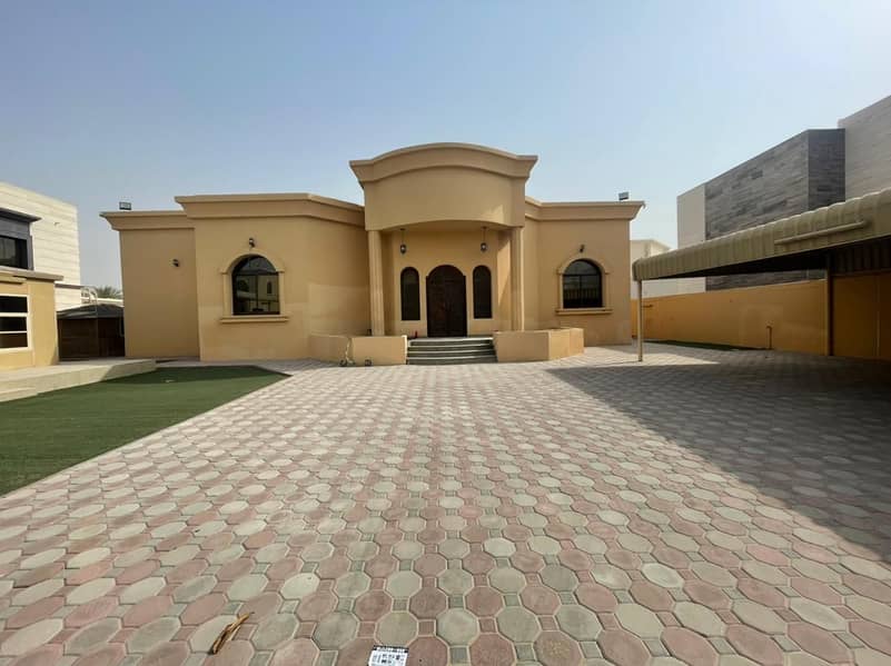 Amazing Quality good location  3bedroom Villa in Al warqa  4