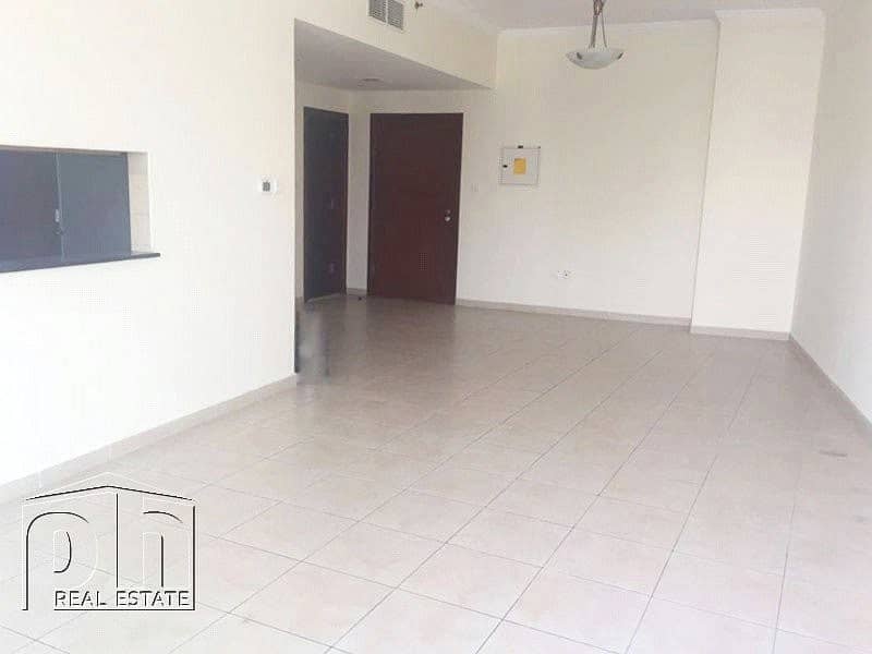 High Floor - Spacious - 2 BR - Burj Al Nujoom