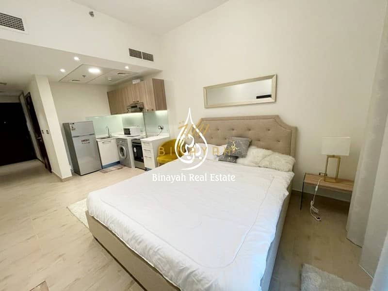 Fully Furnished  Studio With Balcony|