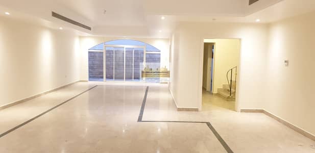 4 Bedroom Villa for Rent in Al Karamah, Abu Dhabi - RV K-Lovely with Maid\'s and Driver\'s Room