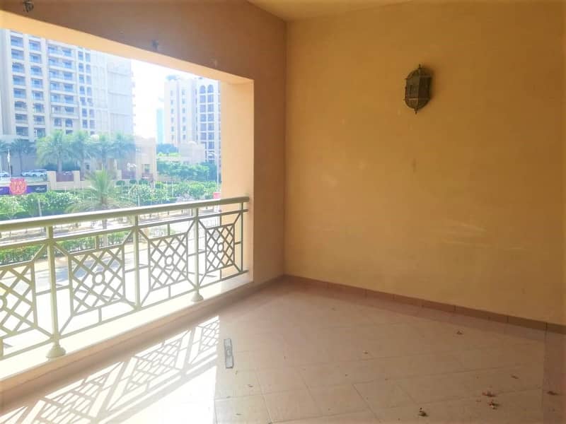 HUGE APARTMENT | ACCESS TO GALLERIA | READY