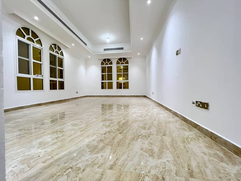 Квартира в Халифа Сити, 29000 AED - 6212445