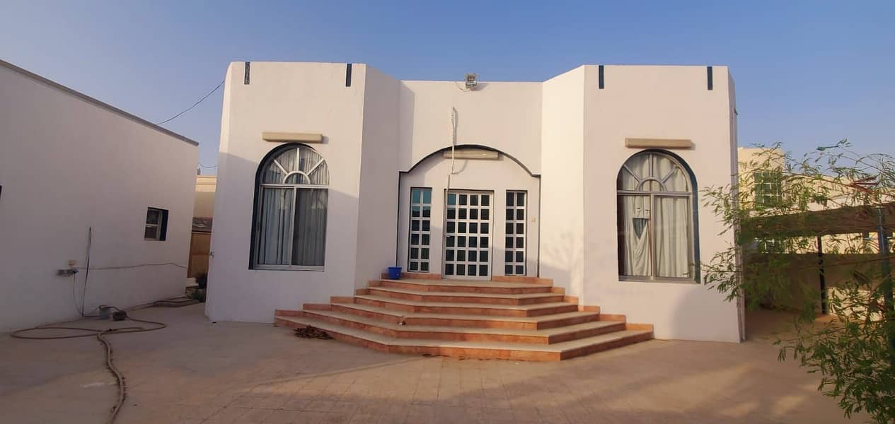 5 Bedroom Hall Villa With Separate Majlis Hall   with 6 Bathroom  And Play Area Rent 72k