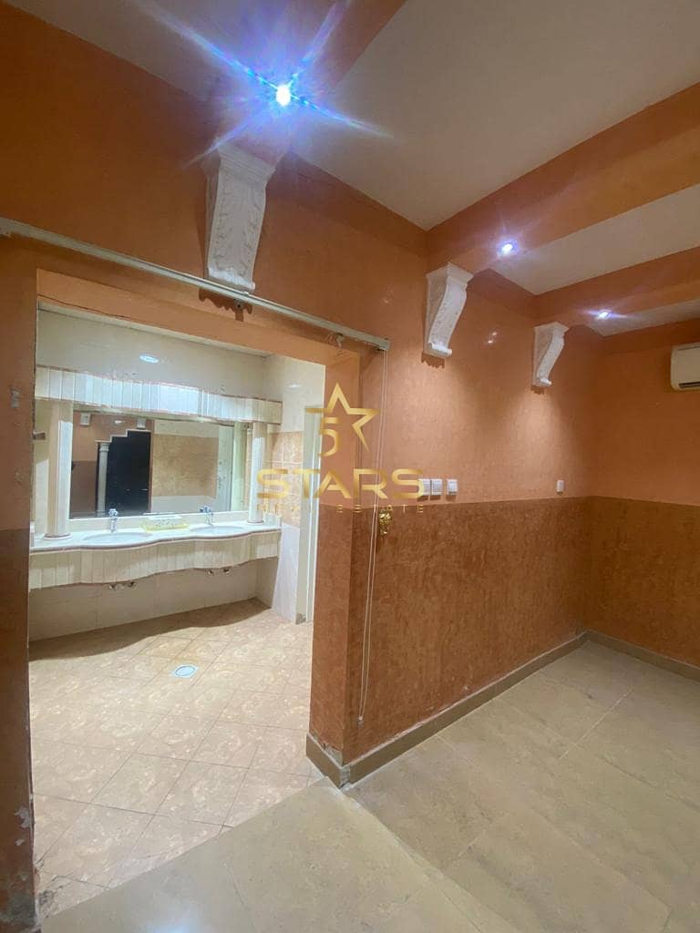 3 Bedroom Villa for Sale in Sharqan | Perfect Lay-out | Welll- Maintained