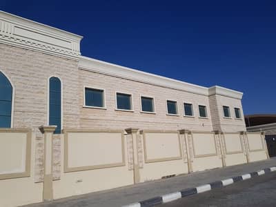 Building for Rent in Al Azra, Sharjah - SCHOOL BUILDING FOR RENT IN AL AZRA AREA NEAR TO NEW DELHI PRIVATE SCHOOL