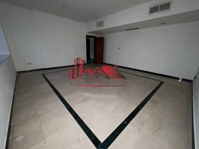 2 Bedroom Apartment for Rent in Al Wahdah, Abu Dhabi - Luxurious 02 Bedrooms Hall With 02 Bathrooms At Prime Location