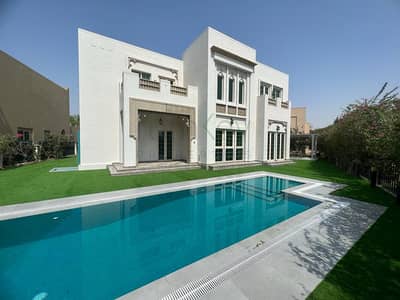 4 Bedroom Villa for Sale in Jumeirah Islands, Dubai - Elegant , Executive Family Residence