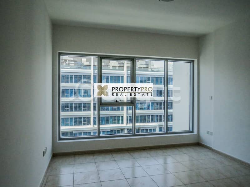 Well-Maintained one-bedroom  Apartment in Skycourts Tower