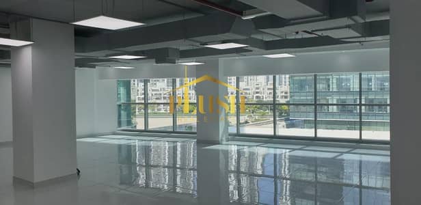Office for Sale in Business Bay, Dubai - Massive Layout | Investor Deal | Prime Location