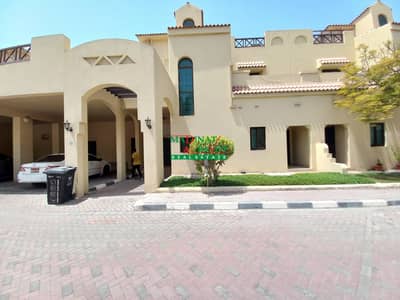 5 Bedroom Villa for Rent in Al Zahraa, Abu Dhabi - Elegant 5 MBR VIlla, Open Entrance in Compound! Near to Eastern Mangroves!!