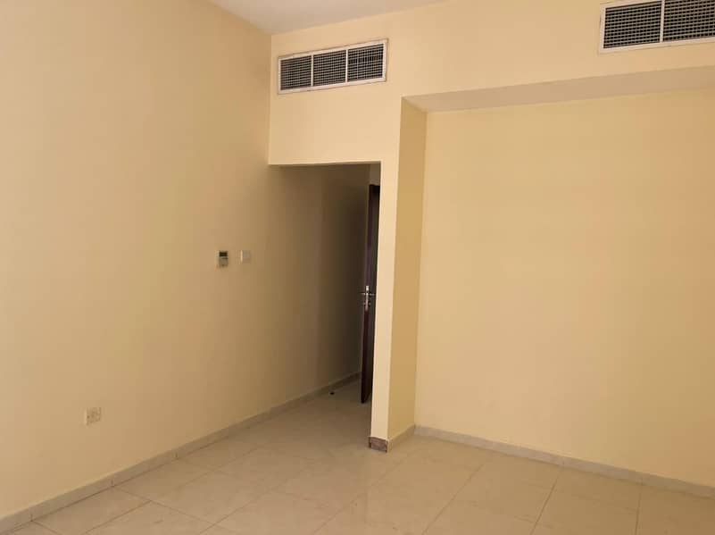 شقة في برج لافندر،مدينة الإمارات‬ 2 غرف 230000 درهم - 6217994