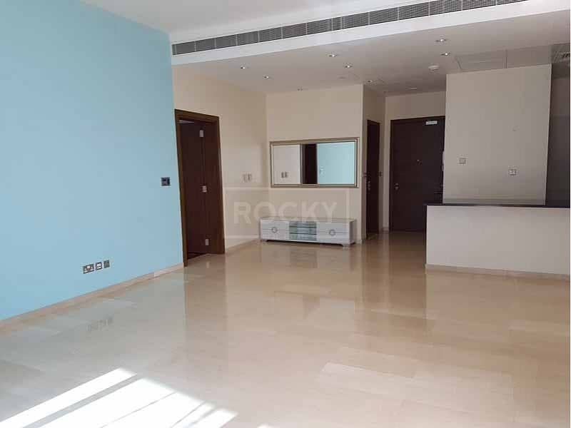 Multiple cheques Beach view 1 Bed in palm Jumeirah