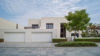 Large Plot | Family Home | Private Pool | View Now