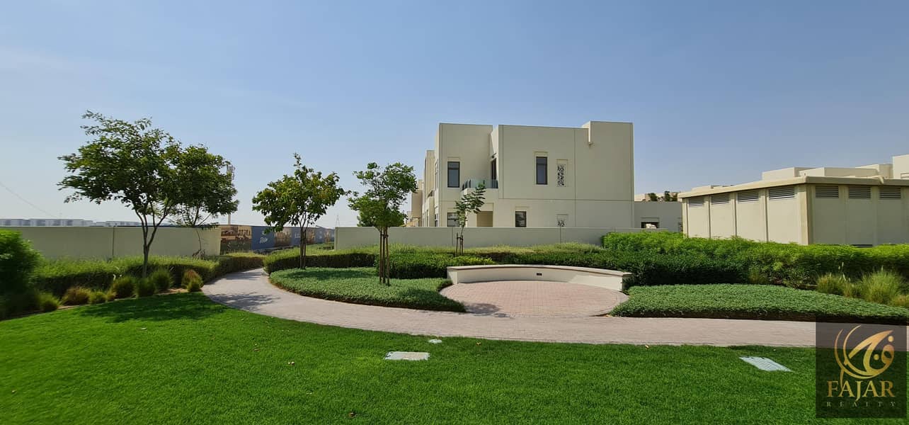 Single Row|Corner Plot|Type J|Vacant Single Row|Corner Plot|Type J|Vacant
