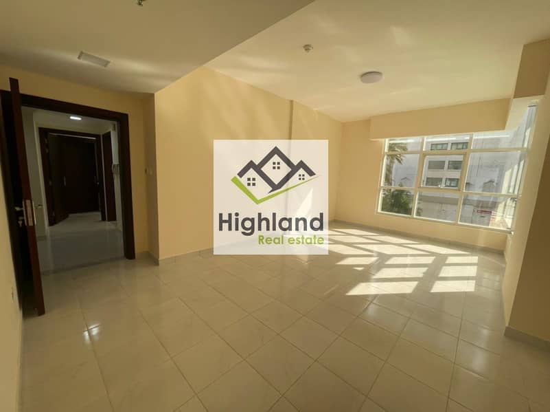 شقة في شارع الشيخ خليفة بن زايد 2 غرف 75000 درهم 6221212