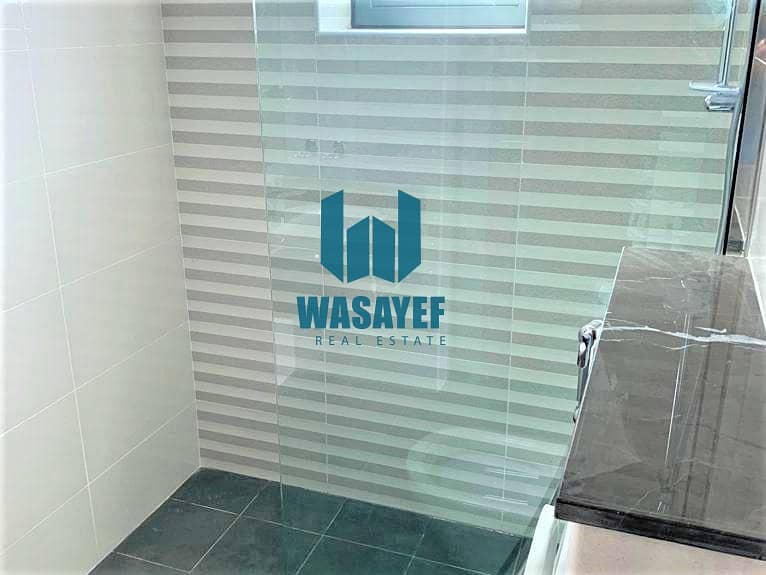 شقة في شارع الضيافة السطوة 1 غرف 54000 درهم 6221789