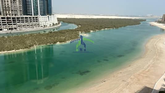 3 Bedroom Flat for Rent in Al Reem Island, Abu Dhabi - HOT DEAL Beachfront  full sea view  Big Terrace 3 Bed Duplex + M