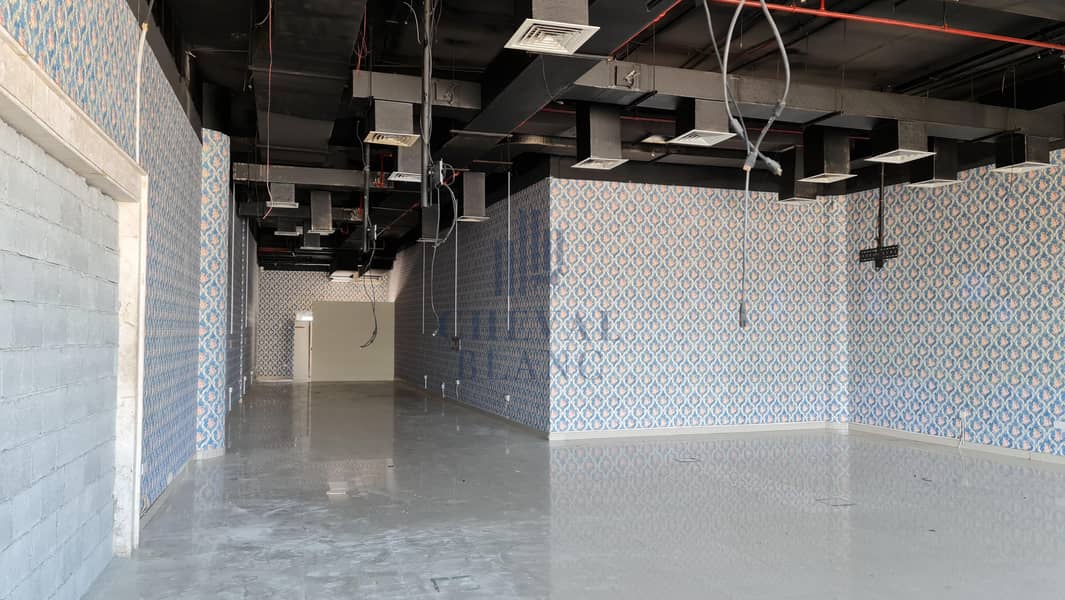 Ideal sized Showroom | Ready and fitted  Building on Sheikh Zayed road