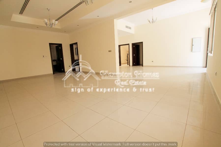 Near Zahra Hoapital 5bed maid compound villa rent 185k