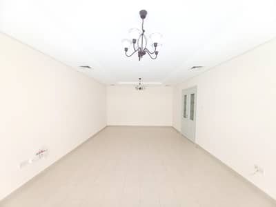 فلیٹ 2 غرفة نوم للايجار في النهدة، الشارقة - شقة في برج أوركيد النهدة النهدة 2 غرف 42000 درهم - 6225979