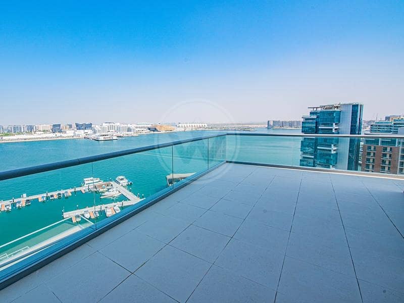 Stunning penthouse with refreshing marina views