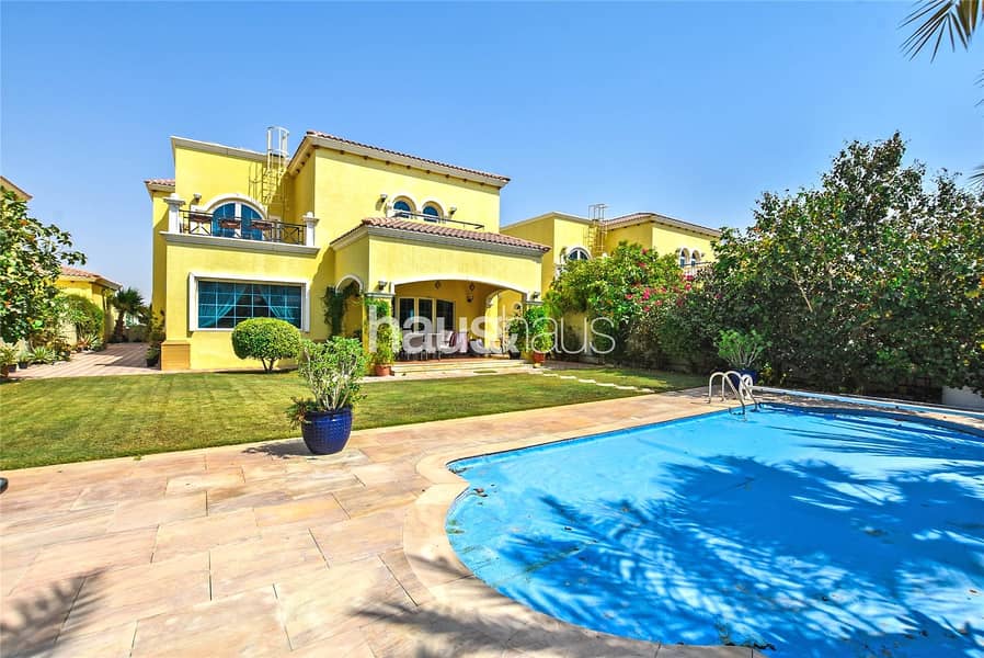 Well Maintained Villa Available Mid July