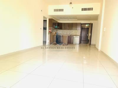 1 Bedroom Flat for Rent in Dubai Sports City, Dubai - Elegant & Bright |1BHK+ Maid Room with Kitchen Appliances | Call Now