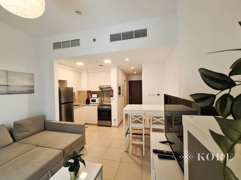 ELEGANTLY FURNISHED STUDIO | READY TO MOVE IN!