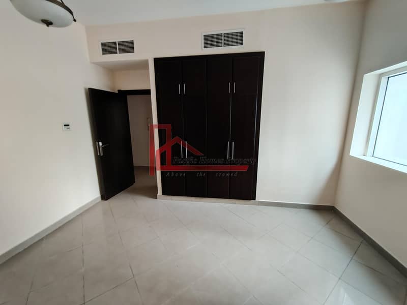 Spcaious 2 BHK Apartment with Balcony, Gym, Pool, Wardrobes and Car Parking