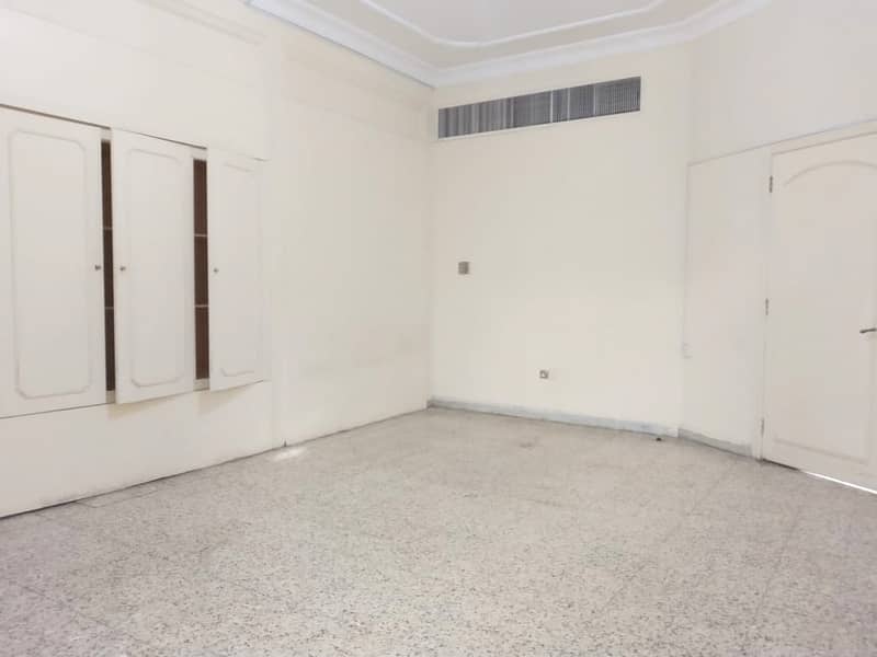 PRIME LOCATION ! SPACIOUS STUDIO ! ALL INCLUDING Water, Electric , MONTHLY 2600/- NEAR AL WAHDA