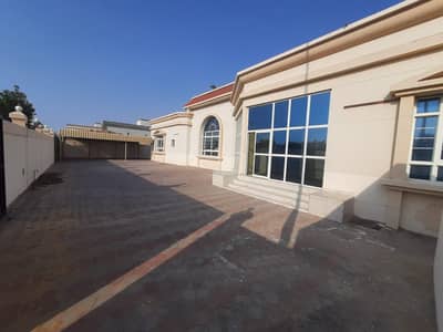 Villa for Rent in Al Jurf, Ajman - COMERCIAL VILLA FOR RENT IN AL JURF - 8 ROOMS MAJLIS AND HALL