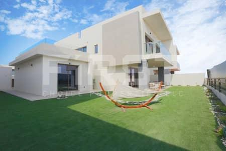 4 Bedroom Villa for Sale in Yas Island, Abu Dhabi - Exceptional Single Row Villa | Golf View