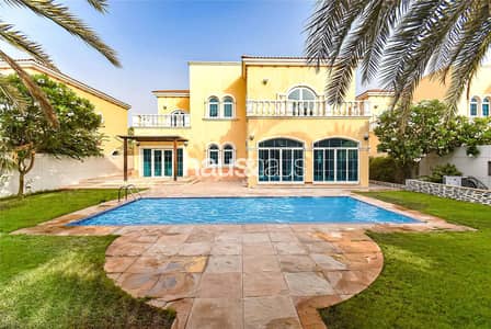 5 Bedroom Villa for Sale in Jumeirah Park, Dubai - Vacant on Transfer | Priced to Sell | View Today