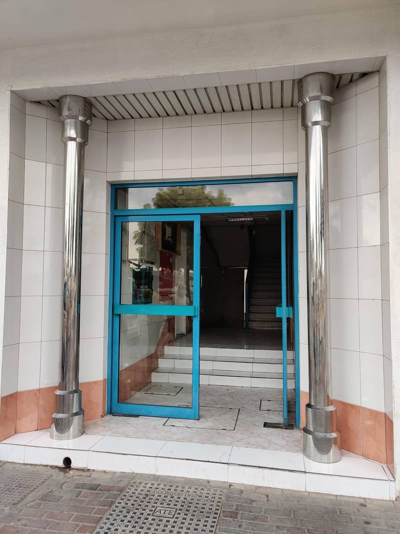 Spacious Studio Apartment in Al Baraha with Separate Kitchen Spacious Studio Apartment in Al Baraha with Separate Kitchen