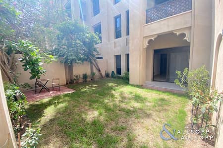 1 Bedroom Apartment for Sale in Old Town, Dubai - Garden | Vacant on Transfer | Well Kept