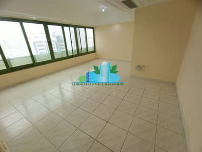 3 Bedroom Flat for Rent in Al Falah Street, Abu Dhabi - Amazing 3BHK With Balcony + Built-in Cabinet| Central Ac & Gas| 4 Chqs.