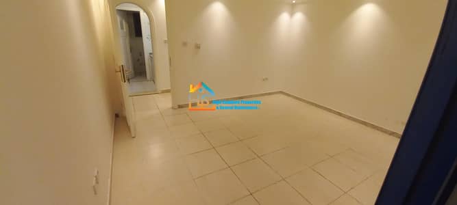 4 Bedroom Flat for Rent in Al Manaseer, Abu Dhabi - Alluring 4bhk with Spacious Hall , Maid Room and Store Room