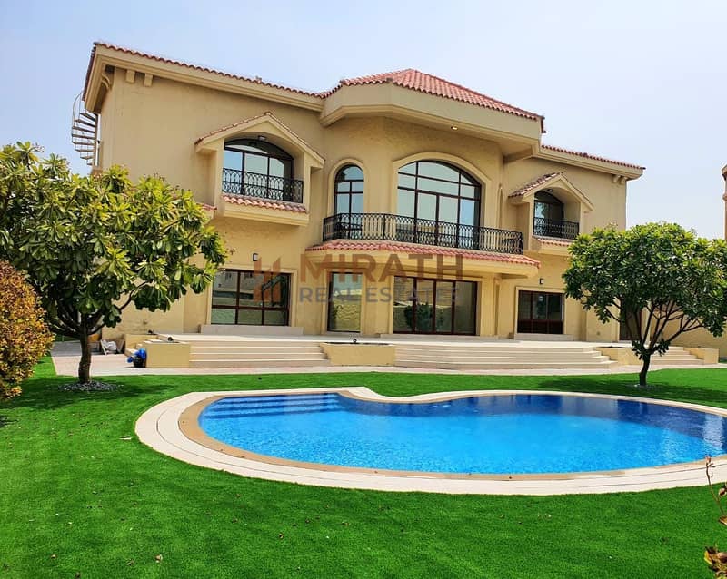 فیلا في البرشاء 3 البرشاء 5 غرف 750000 درهم 6236085